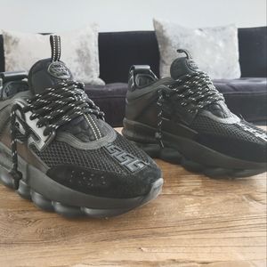 Versace Chain Reaction, size 42 (9)